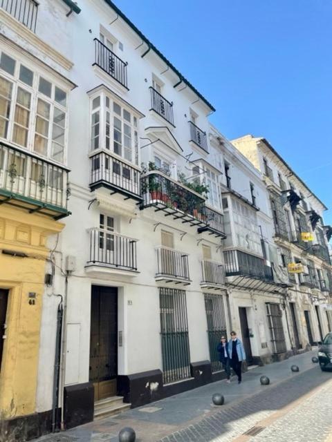 Gatu La Joya Escondida " Preferente Mayores De 25 Anos Y Familias " El Puerto de Santa María Esterno foto